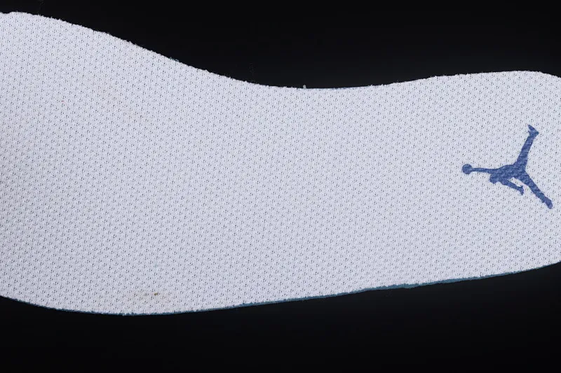 All Categories Air Jordan Jordan Series Basketball Shoes Air Jordan 1 Mid Differentiated Versions Air Jordan 1 Mid AJ1 Joe 1 Kentucky Blue Zhongbang Basketball Shoes BQ6472-104